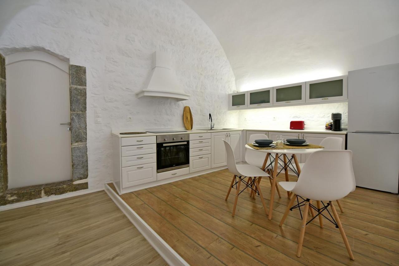 Hydra Hospitality Port Apartment Extérieur photo