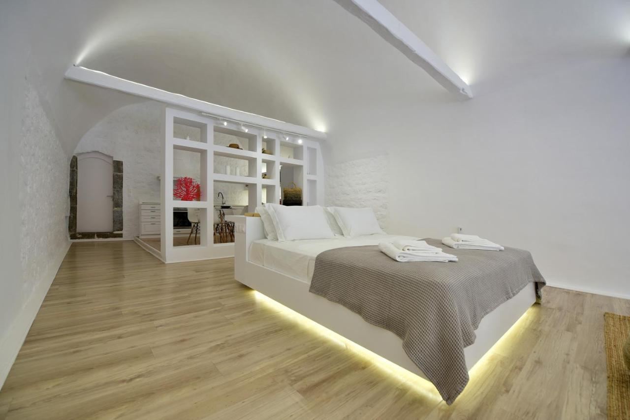 Hydra Hospitality Port Apartment Extérieur photo