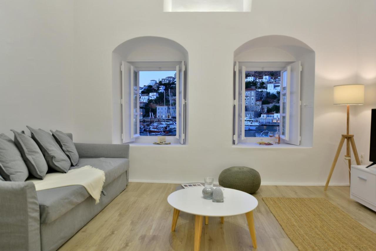 Hydra Hospitality Port Apartment Extérieur photo