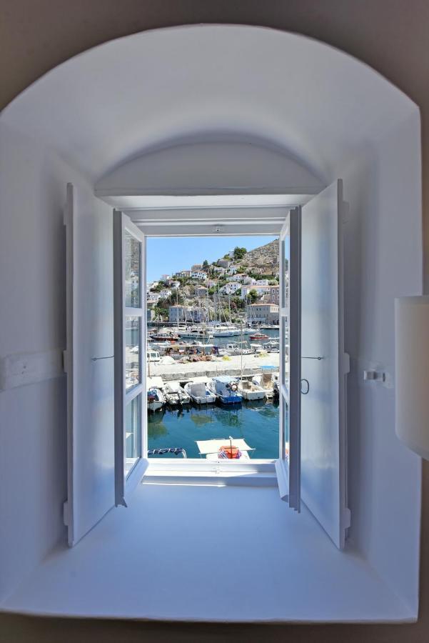 Hydra Hospitality Port Apartment Extérieur photo