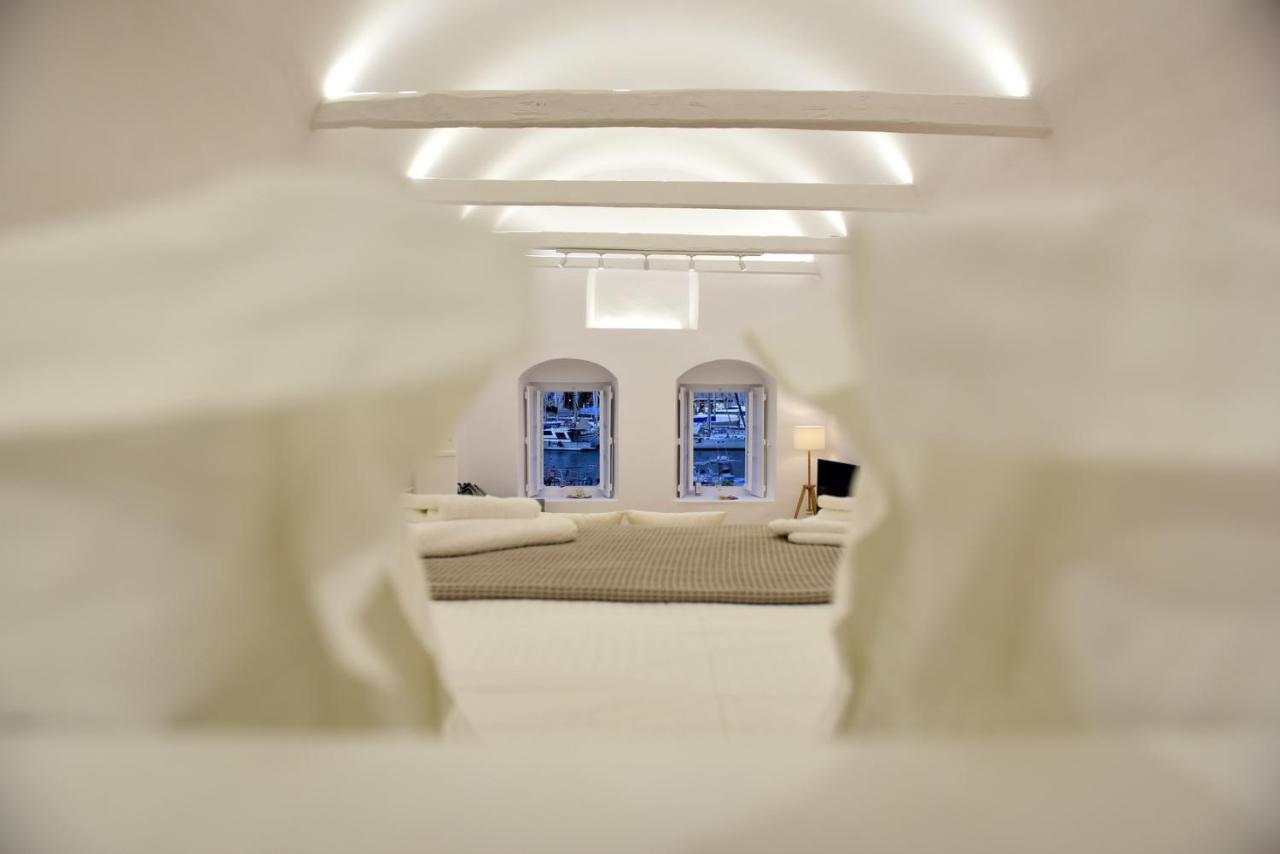 Hydra Hospitality Port Apartment Extérieur photo