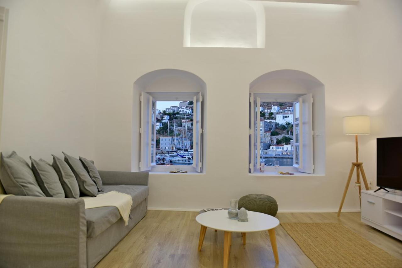 Hydra Hospitality Port Apartment Extérieur photo